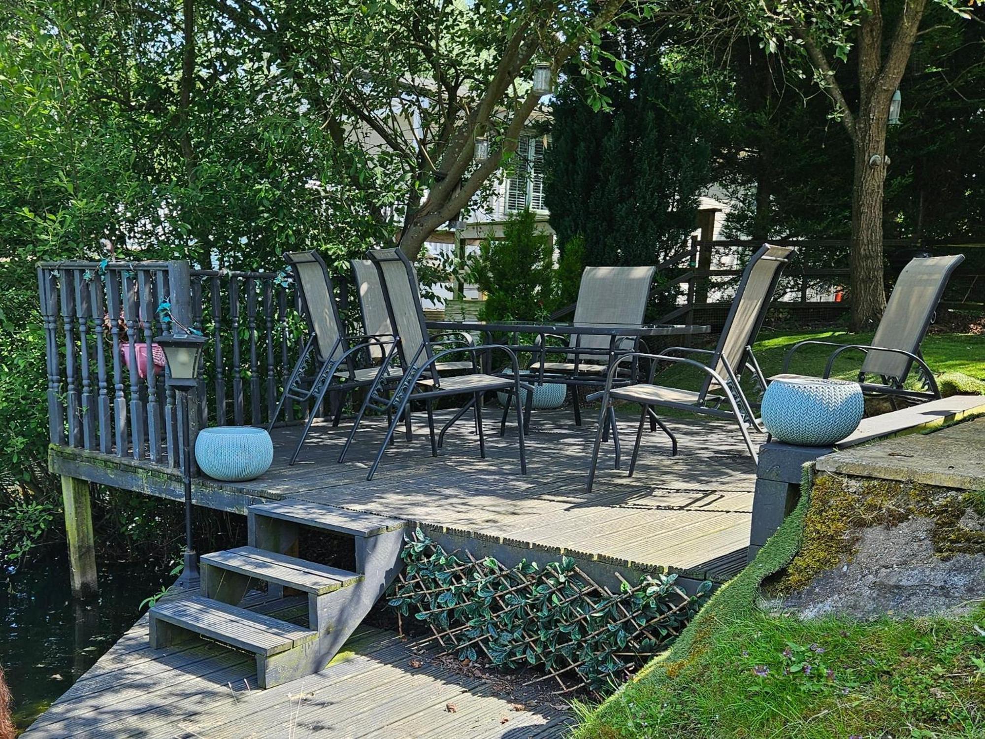 Luxury Lakeside Caravan With Hottub And Private Fishing Peg, Tattershall Lakes 외부 사진